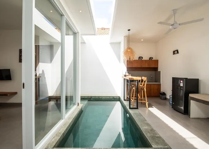 Minimalist With Pool #jade3